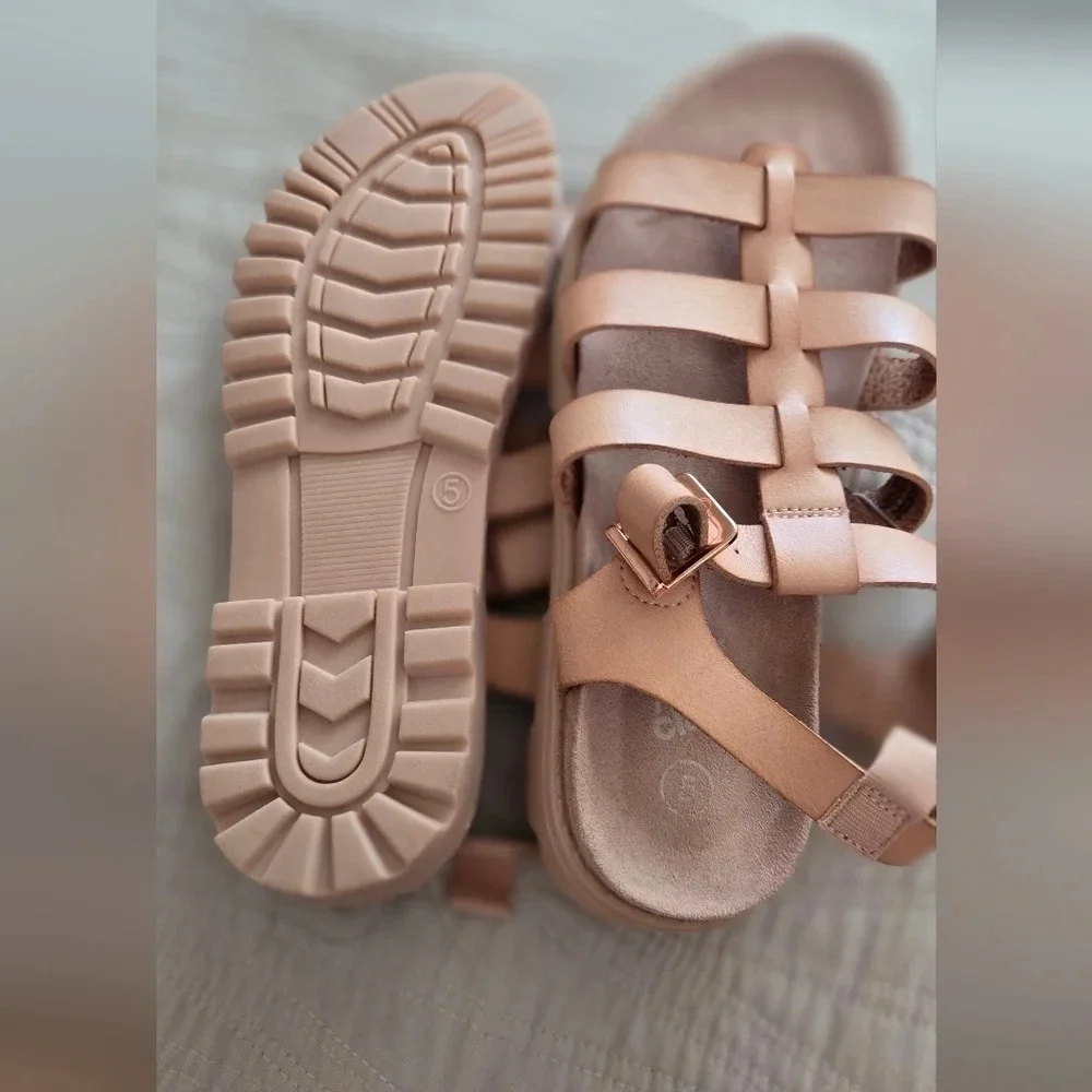 Art Class Blush Pink Strappy Ankle Strap Footbed Sandal Shoe Youth Girls Size 5